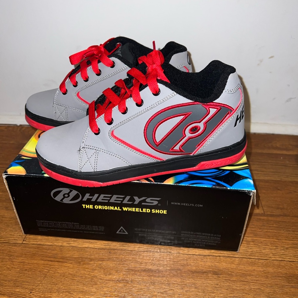 Heelys Kids Gray and Red Wheel Sneakers with Logo Accents